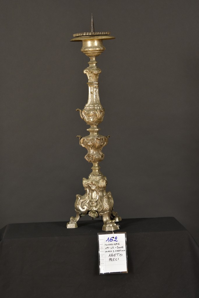soggetto assente (candeliere, elemento di serie) - bottega Italia centrale (sec. XVIII)