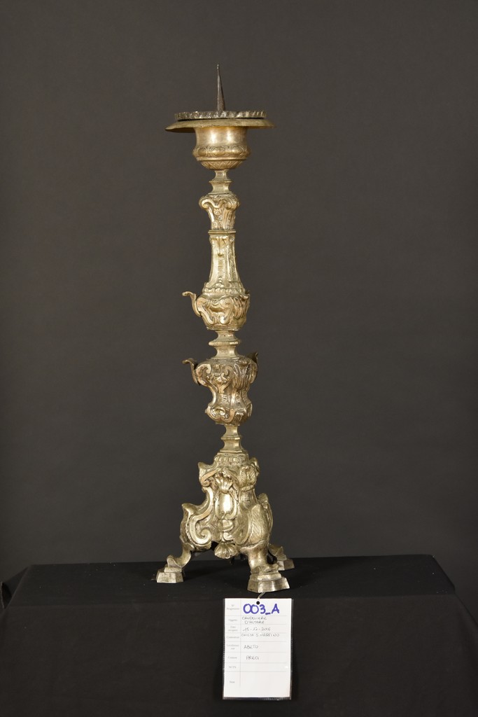 soggetto assente (candeliere, serie) - bottega Italia centrale (sec. XVIII)