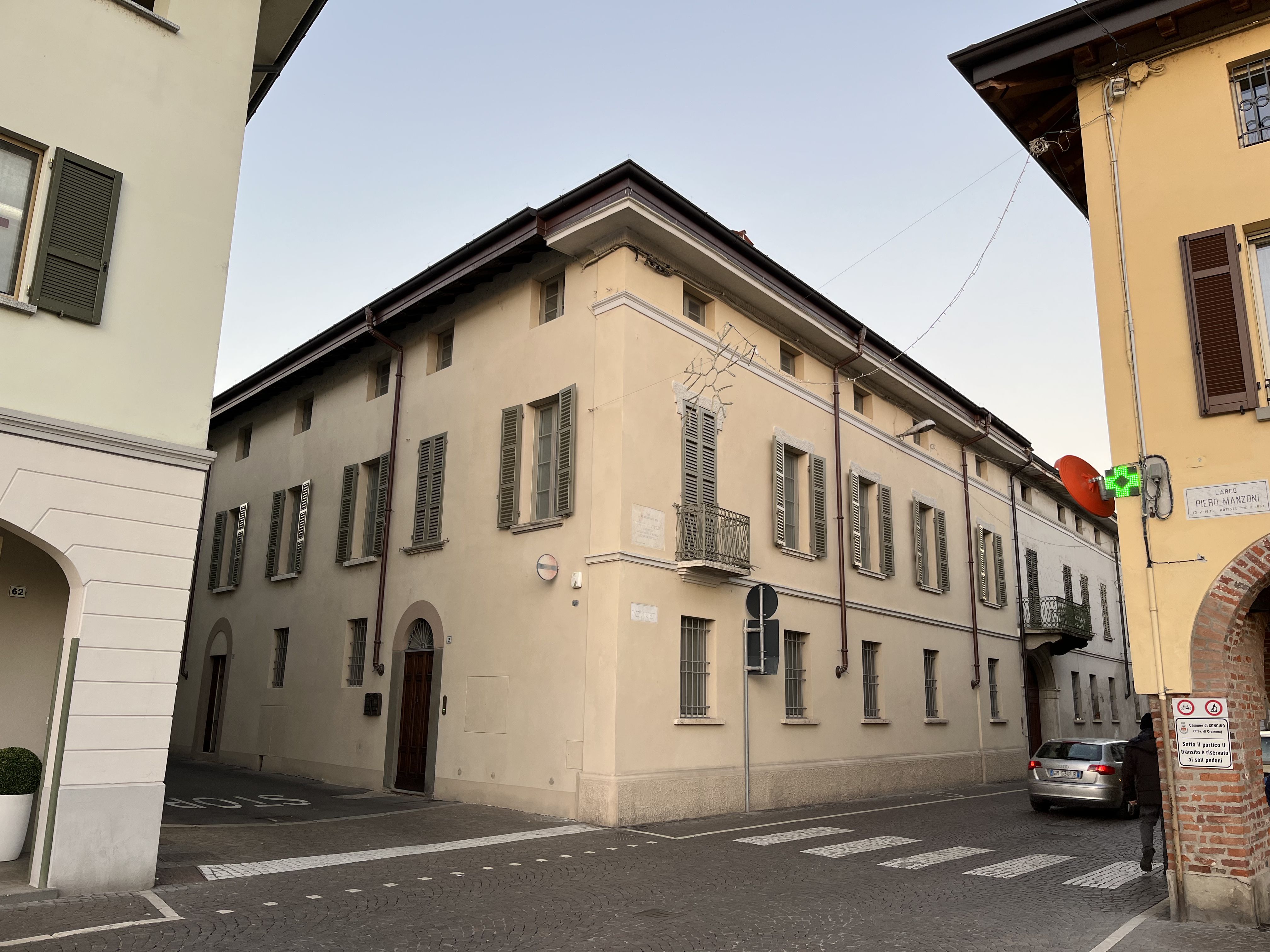 Palazzo Meroni (palazzo) - Soncino (CR)  (XVIII)