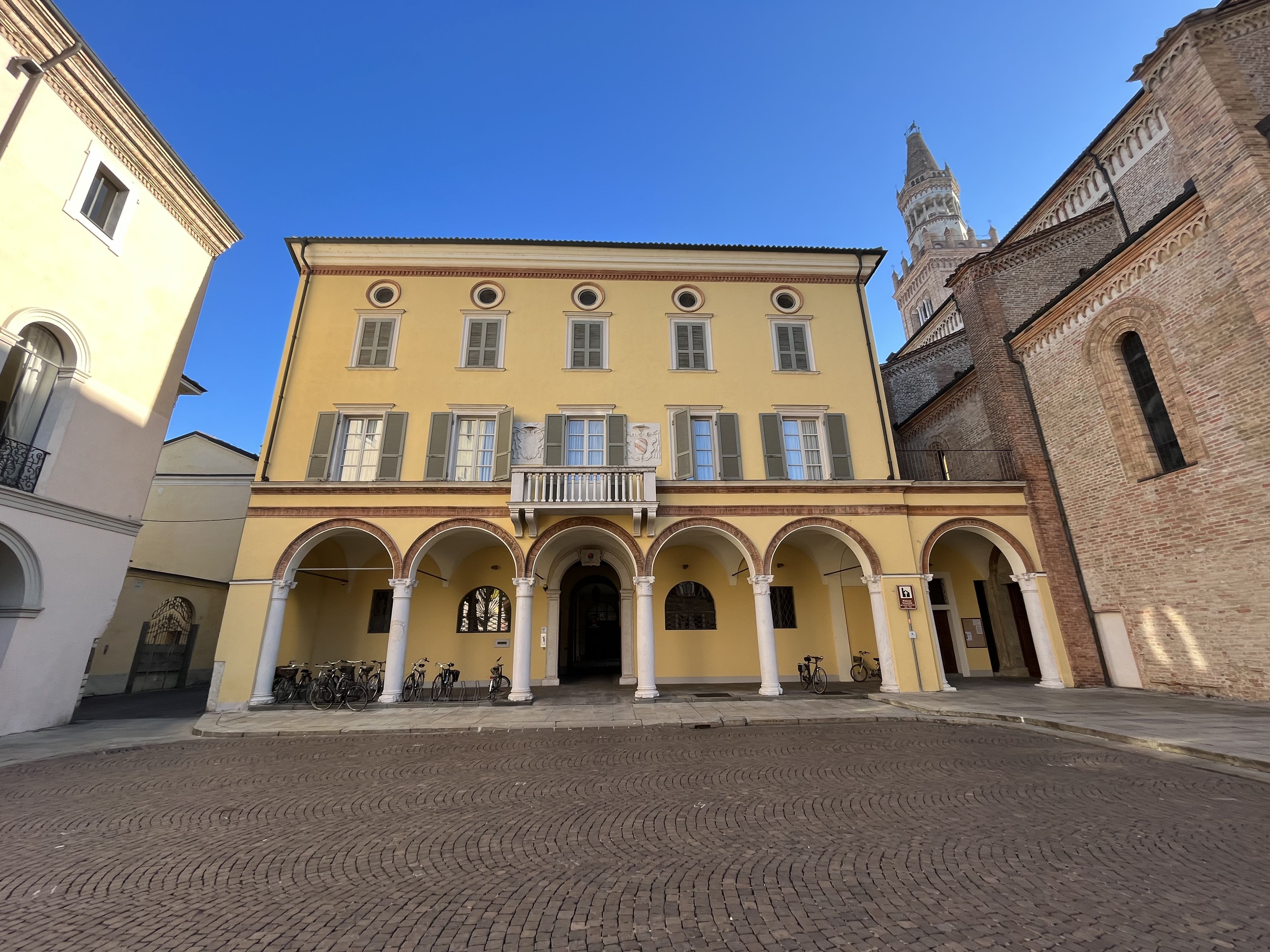 Palazzo Vescovile (palazzo) - Crema (CR) 