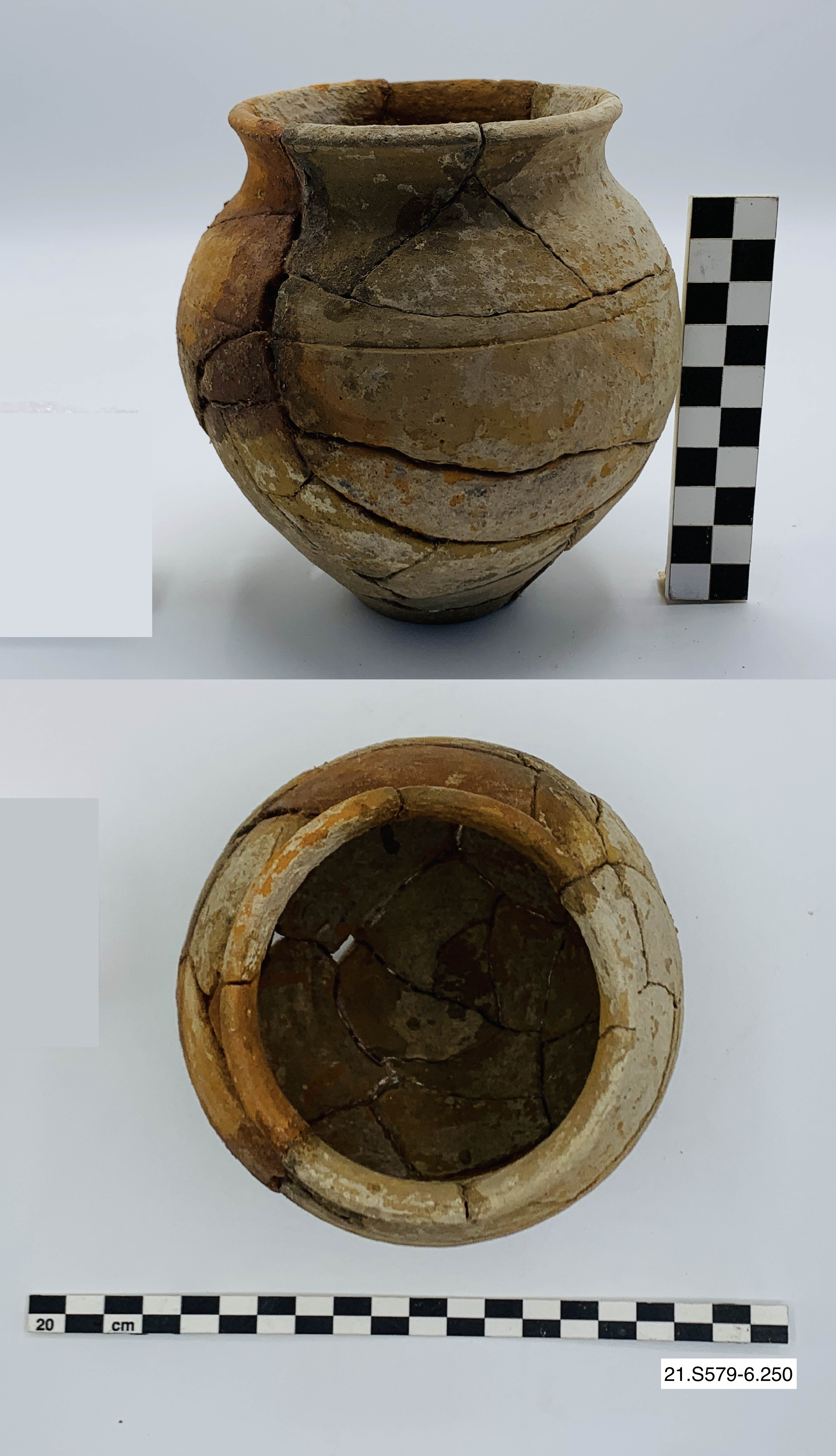 SINGOLO OGGETTO/ olla, SECOLI/ ARCHI DI SECOLI/ I-III