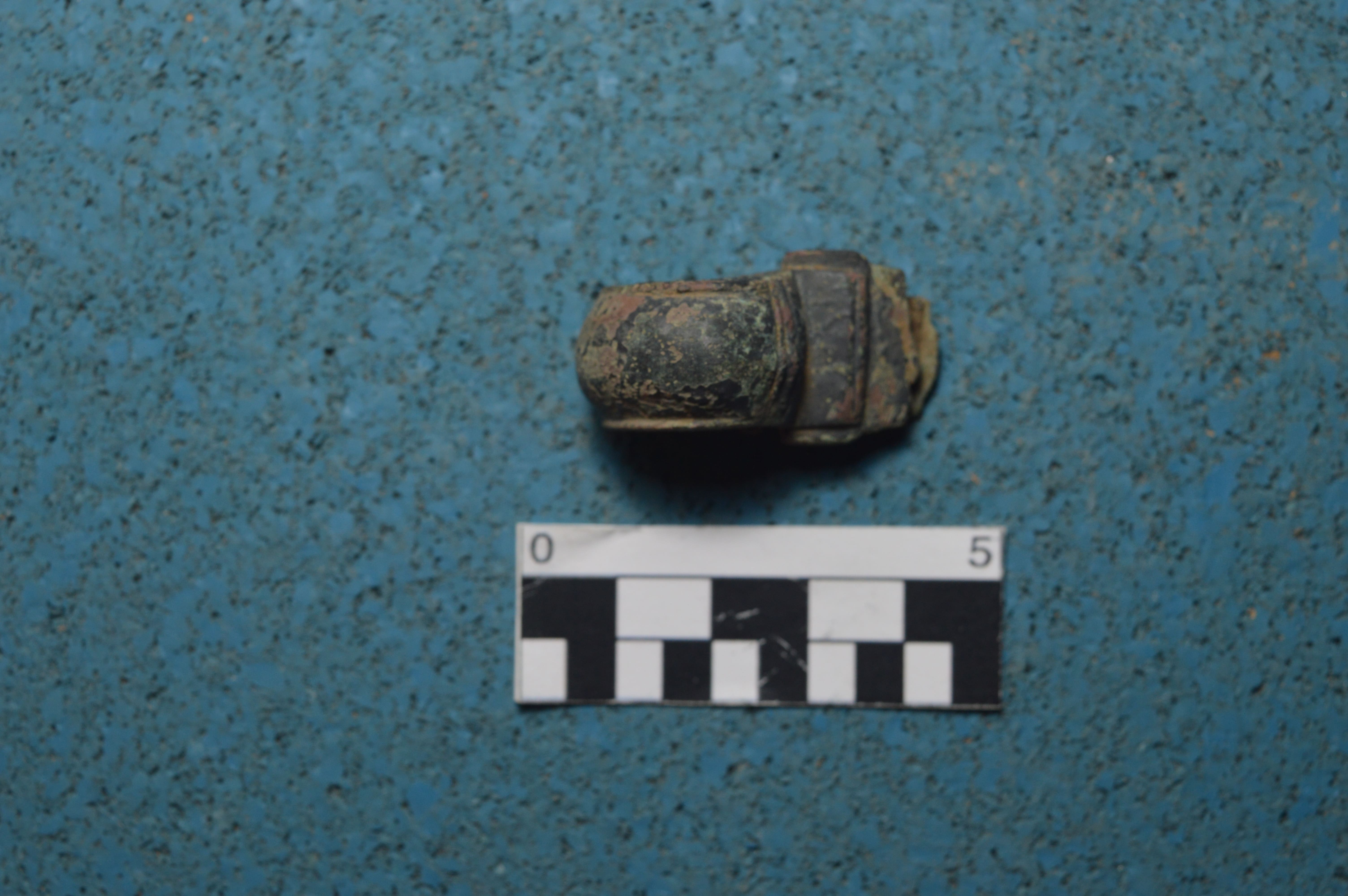 SINGOLO OGGETTO/ fibbia, PERIODIZZAZIONI/ STORIA/ Età antica/ Età romana/ Età romana imperiale/ Età altoimperiale