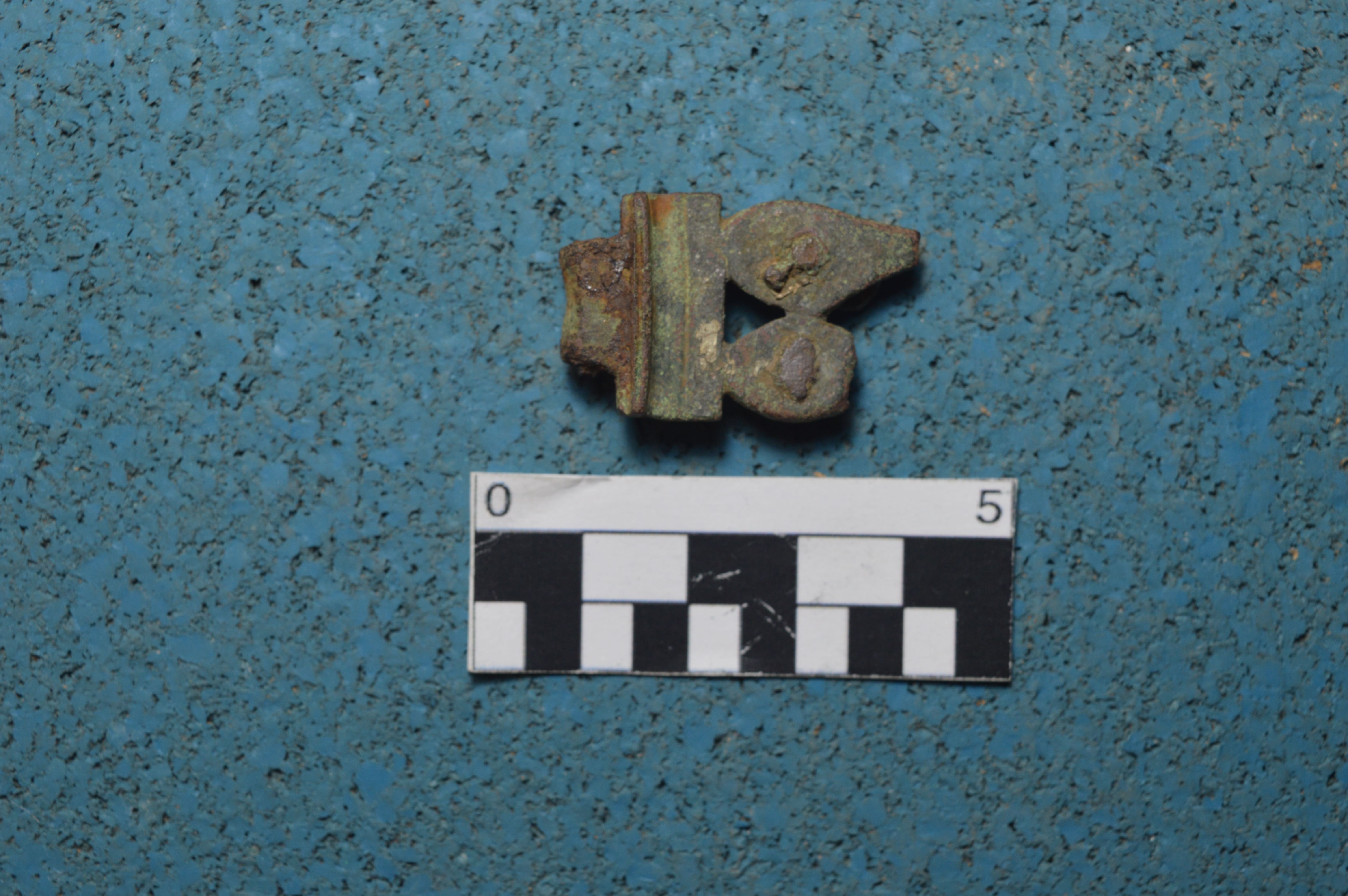 SINGOLO OGGETTO/ fibbia, PERIODIZZAZIONI/ STORIA/ Età antica/ Età romana/ Età romana imperiale/ Età altoimperiale