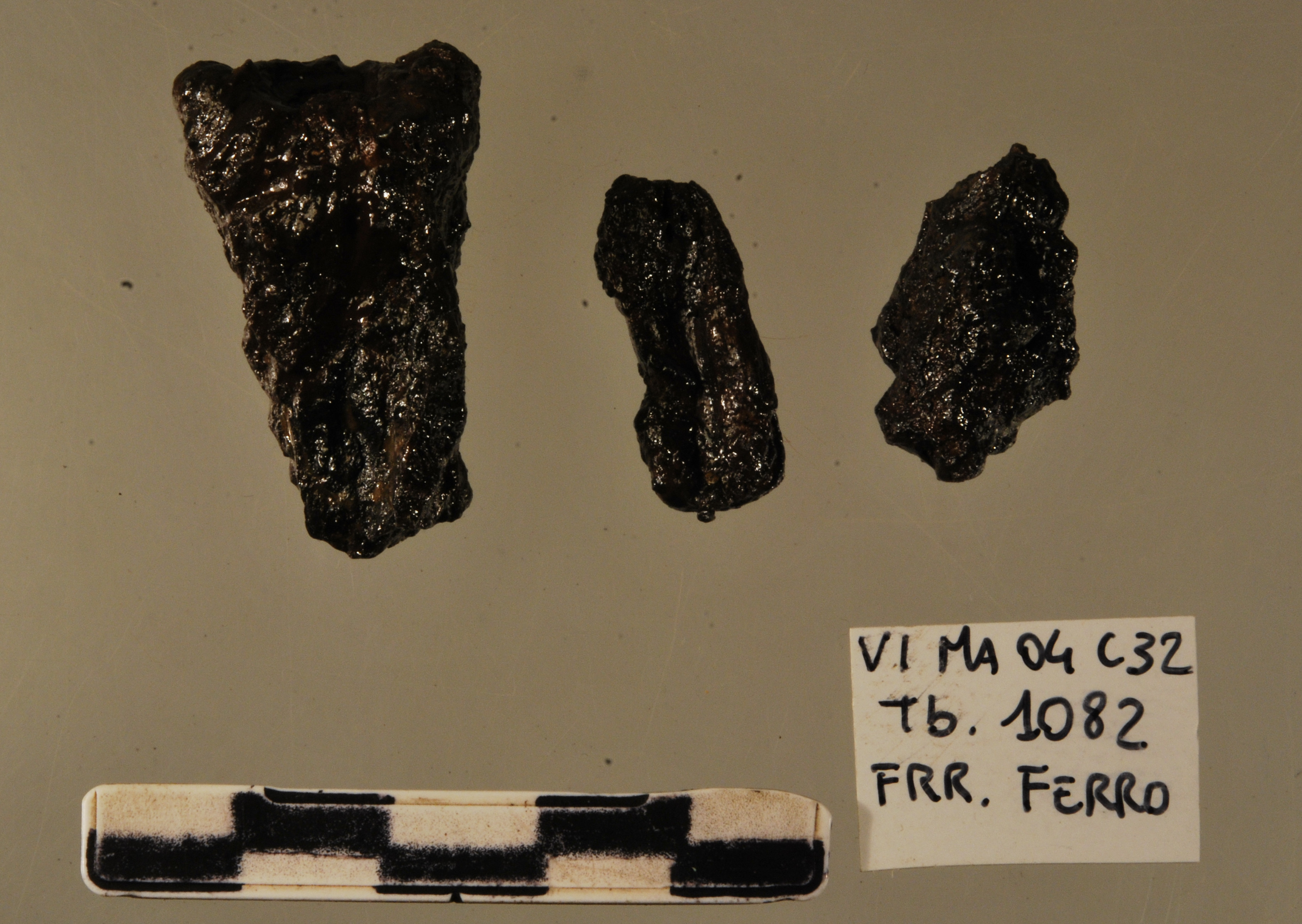 SINGOLO OGGETTO/ chiodo, SECOLI/ ARCHI DI SECOLI/ I-II