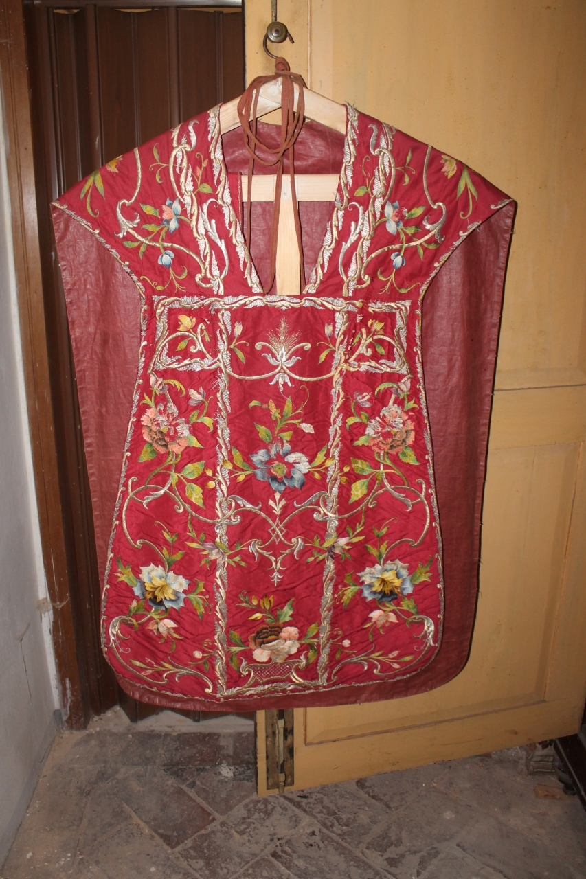 croce con motivi decorativi vegetali e floreali (pianeta) - manifattura italiana (prima metà XIX)