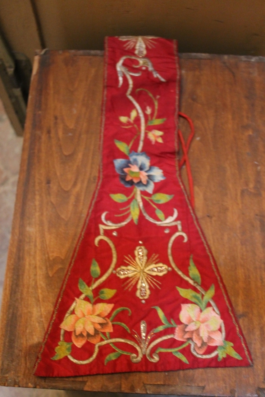 croci con motivi decorativi vegetali e floreali (manipolo) - manifattura italiana (prima metà XIX)