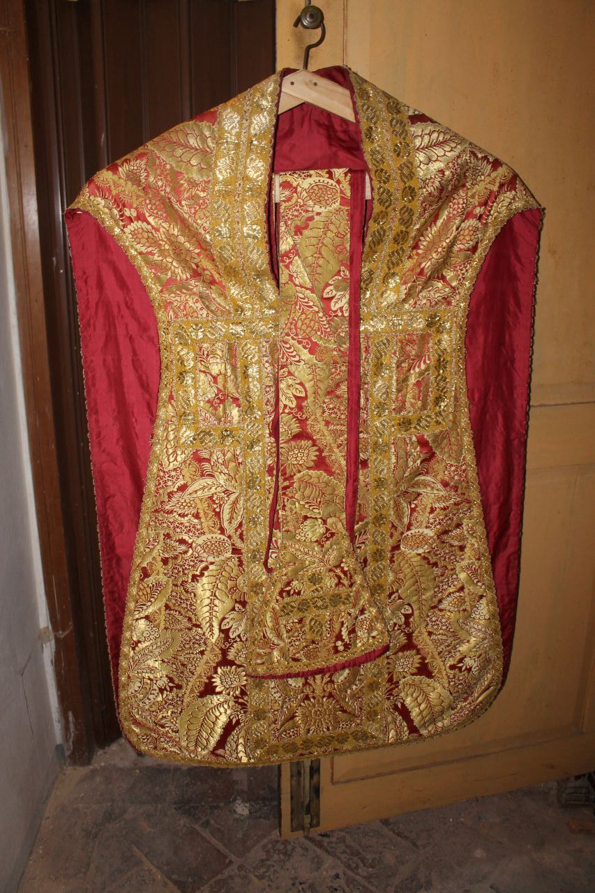 croci con motivi decorativi vegetali (stola) - manifattura italiana (primo quarto XVIII)