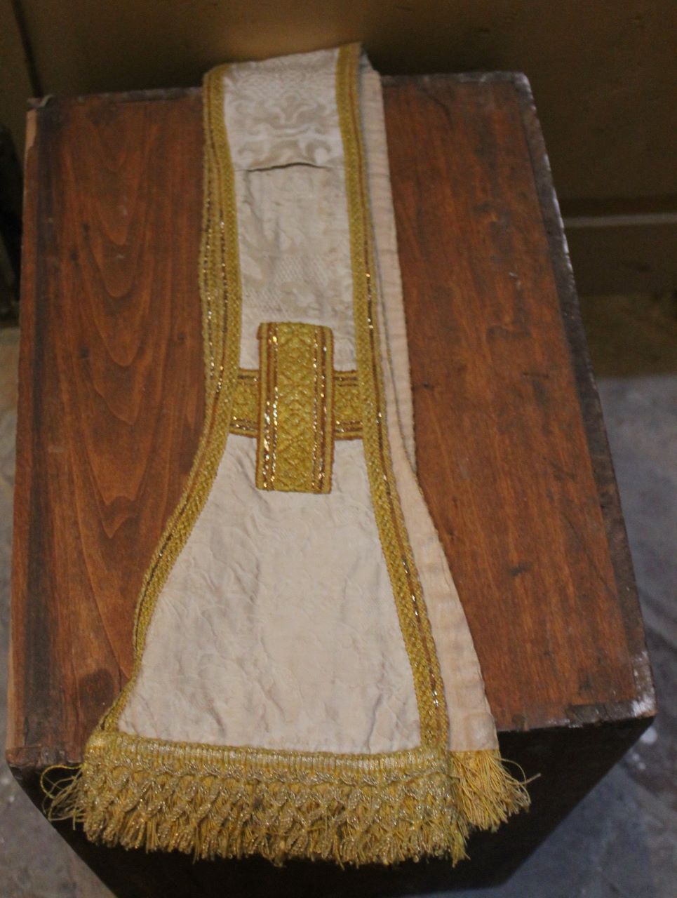 croci con motivi decorativi vegetali e floreali (stola) - manifattura italiana (prima metà XIX)