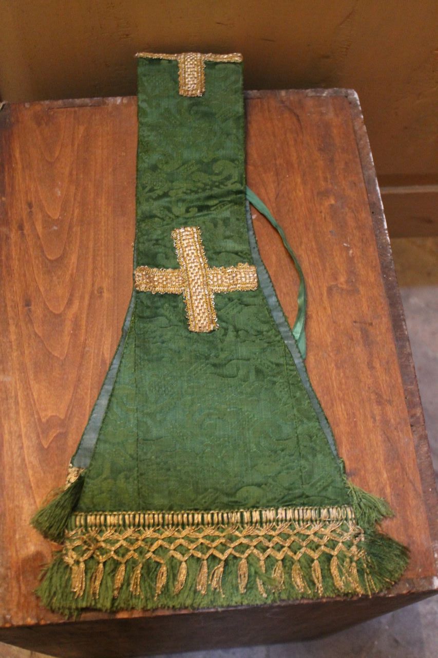 croci con motivi decorativi vegetali (manipolo) - manifattura lucchese (XVIII)