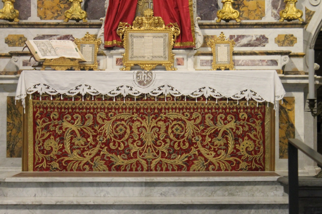 motivi decorativi vegetali (paliotto - a pannello piano) - manifattura italiana (inizio XVIII)