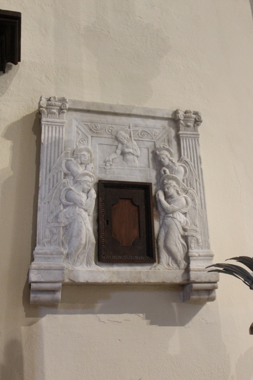 Cristo risorto con angeli, Cristo risorto con angeli (armadietto per oli santi) di Guardi Andrea di Francesco (bottega) (metà XV)