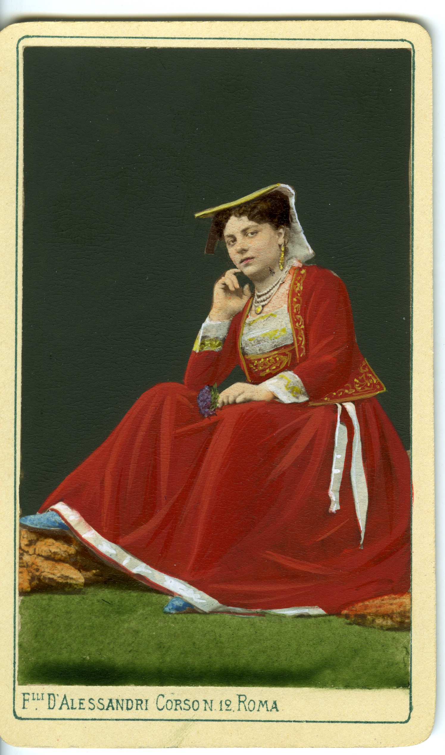 Donna in costume tipico di Nettuno (biglietto da visita) di Fratelli D'alessandri (attribuito) (XIX)