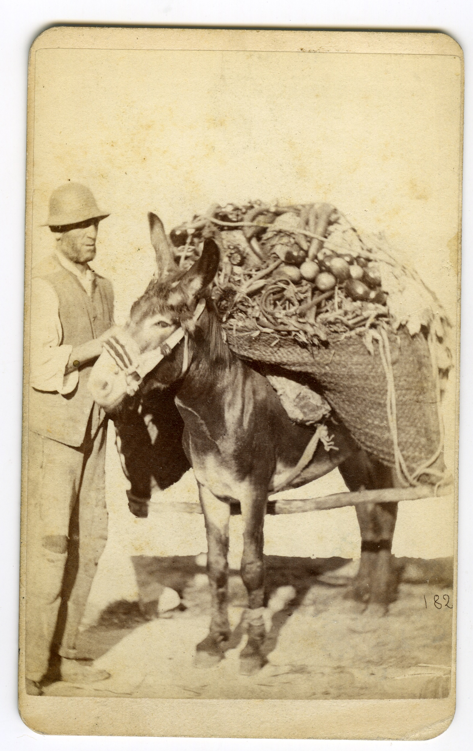 Venditore di frutta e verdura con asino (biglietto da visita) di Conrad G (XIX)