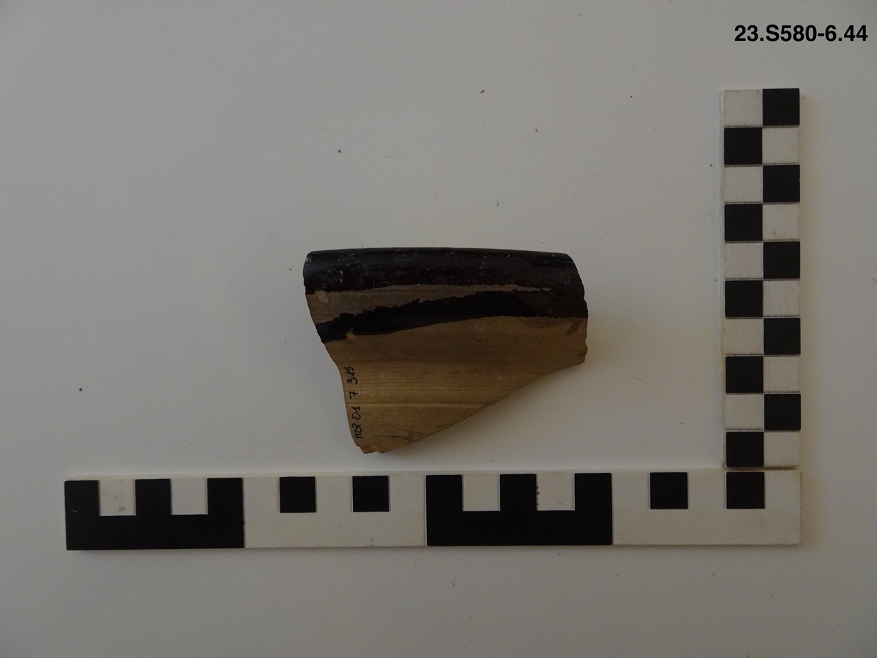 SINGOLO OGGETTO/ piatto, SECOLI/ XVIII