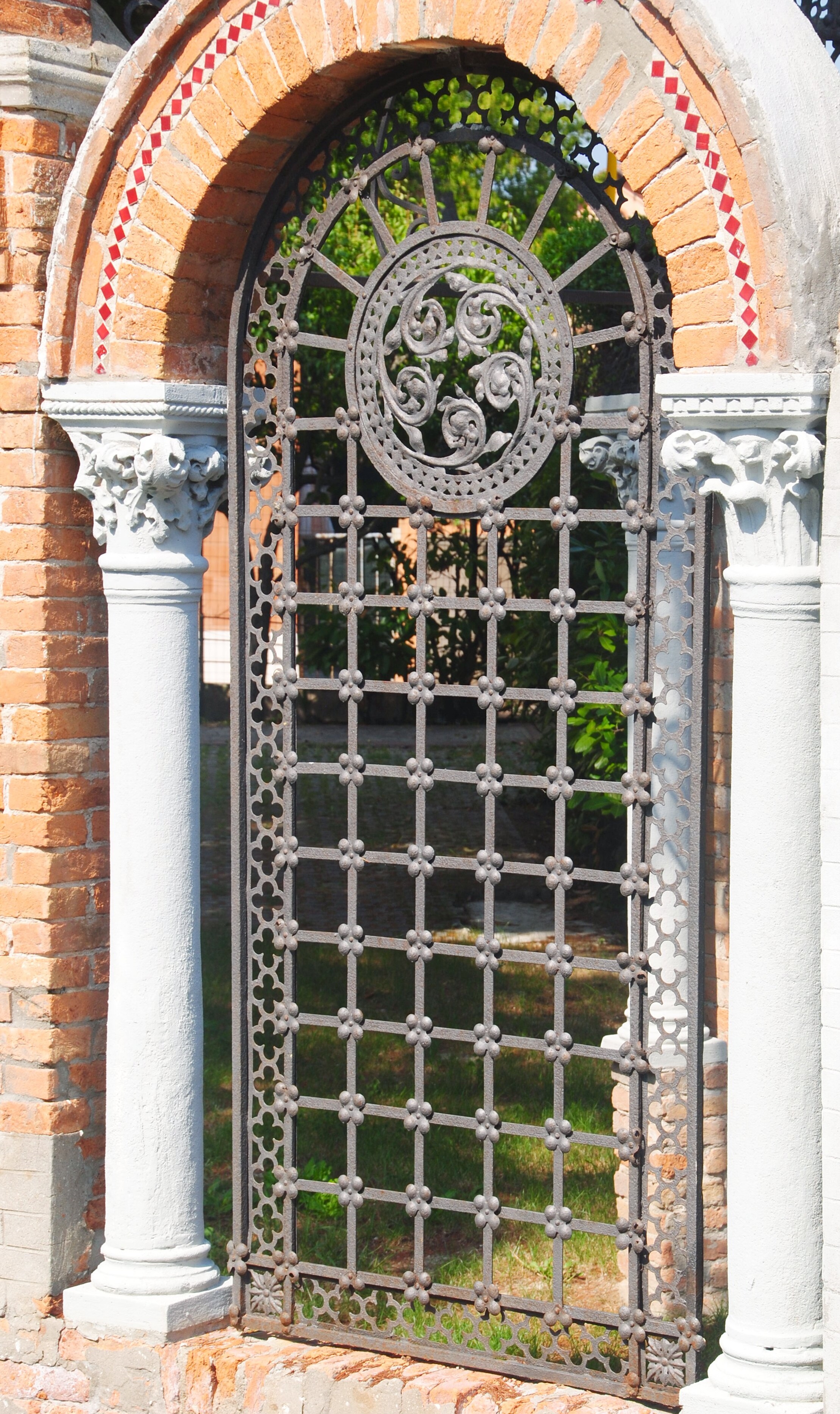 grata, elemento d'insieme di Bellotto Umberto (20)