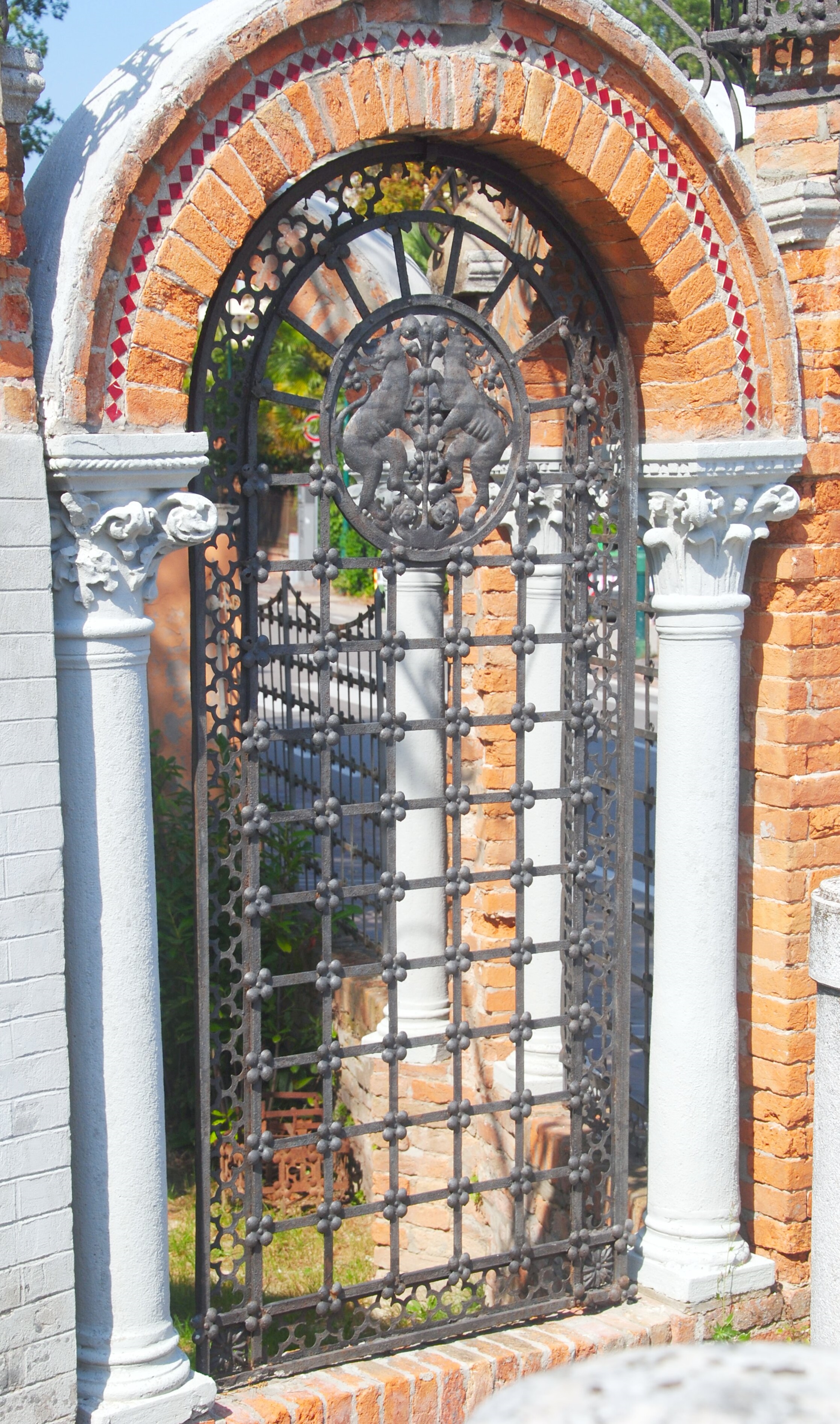 grata, elemento d'insieme di Bellotto Umberto (20)