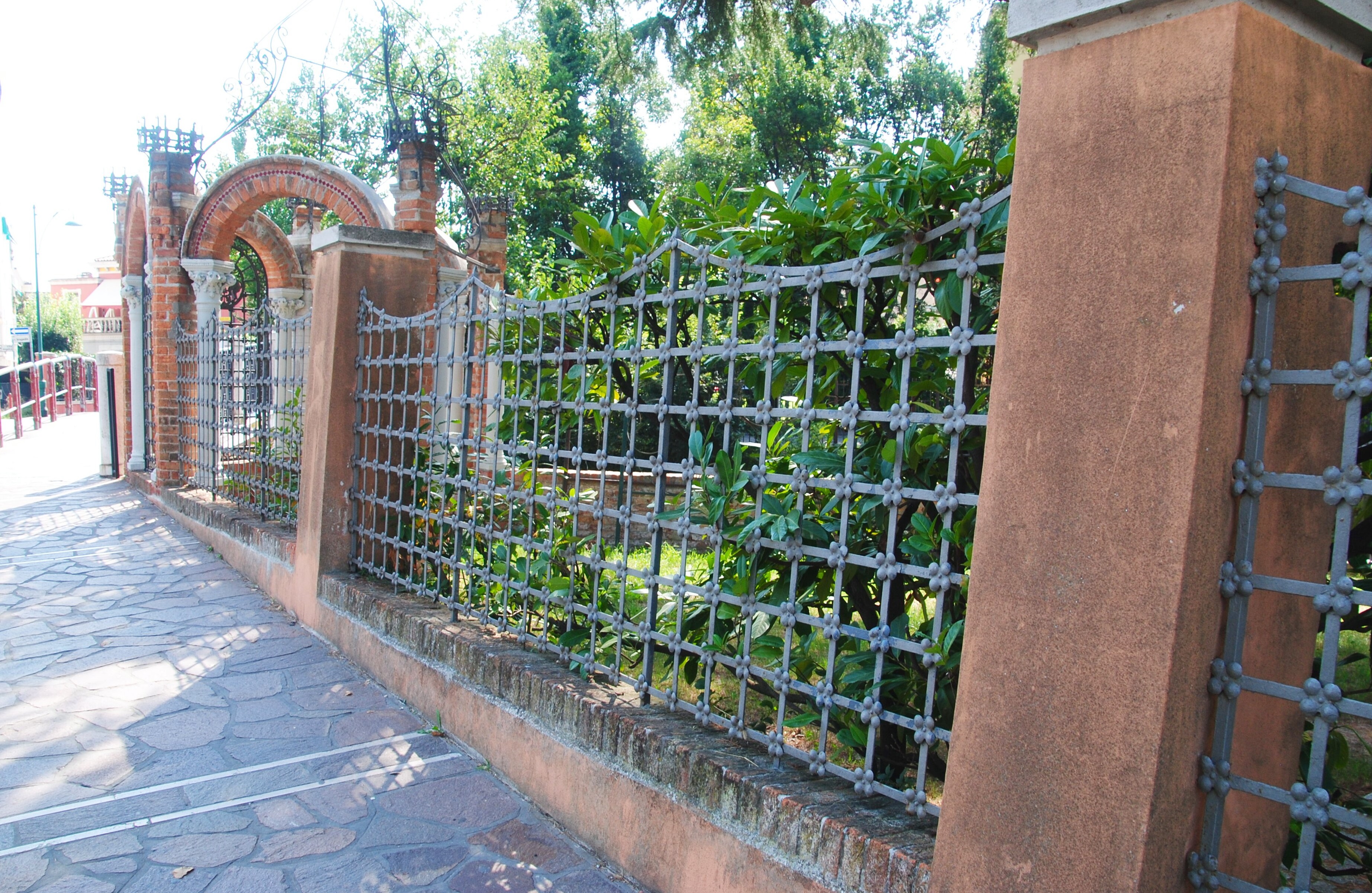 ringhiera - di recinzione, elemento d'insieme di Bellotto Umberto (20)