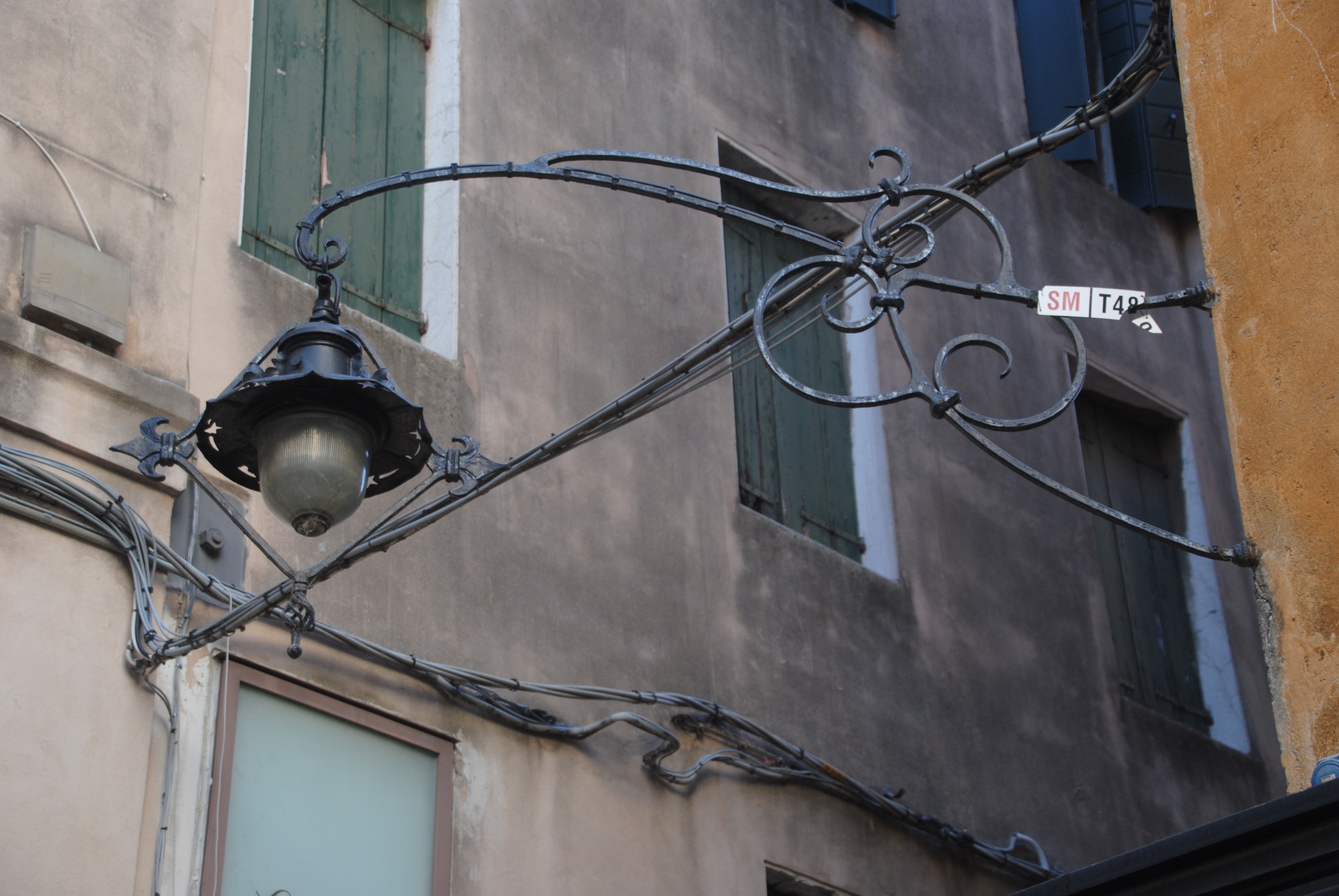 lampione, elemento d'insieme di Bellotto Umberto (20)