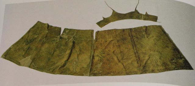 gonna, femminile (primo quarto XVI)