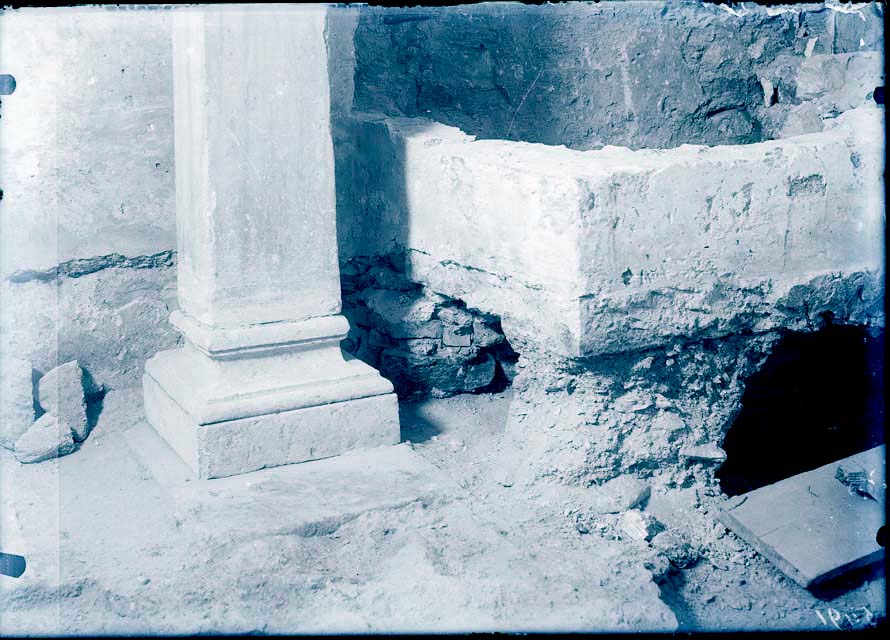 Edifigi religiosi: chiesa, Oratorio S. Maria in Valle, Tempietto Longobardo; Cividale del Friuli (negativo) di Gabinetto Fot. Soprintendenza ai Monumenti di Venezia (secondo quarto XX)