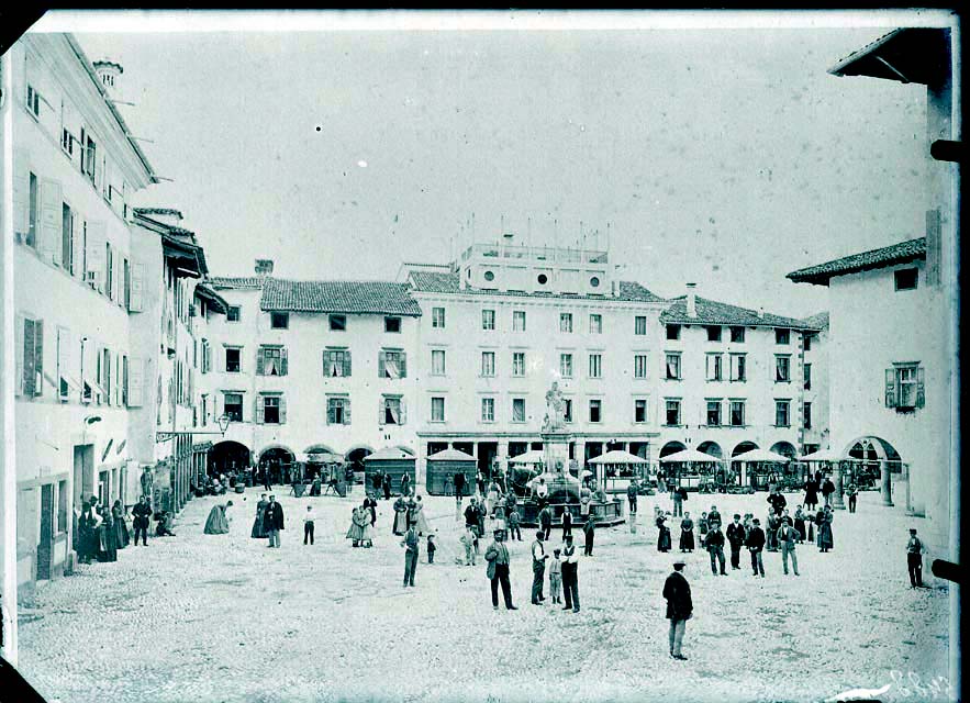 Edifici urbani: sec. XV, casa, Diacono (negativo) di Gabinetto Fot. Soprintendenza ai Monumenti di Venezia (secondo quarto XX)