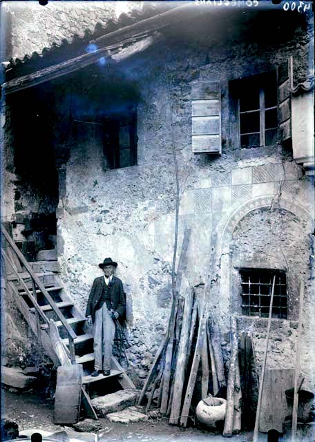 Documentazione storico artistica (negativo) di Caprioli, Giovanni (primo quarto XX)