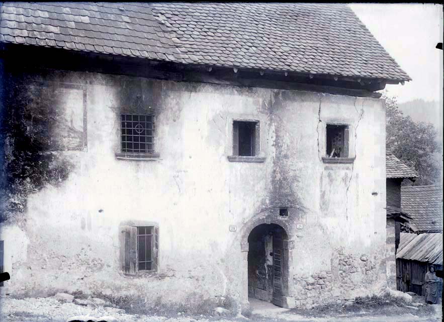 Documentazione storico artistica (negativo) di Caprioli, Giovanni (primo quarto XX)