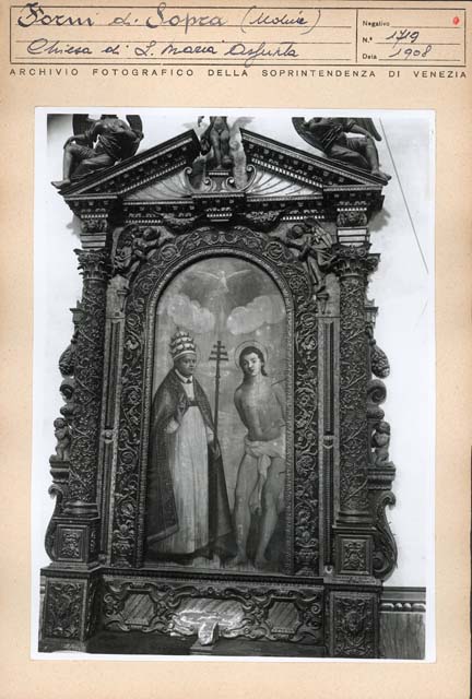 Documentazione storico artistica: sec. XVII, altare; Comuzzo Gerolamo (positivo) di Comuzzo Gerolamo, Battigelli, Ernesto, Gabinetto Fot. Soprintendenza ai Monumenti di Venezia - Ambito friulano (inizio XX)