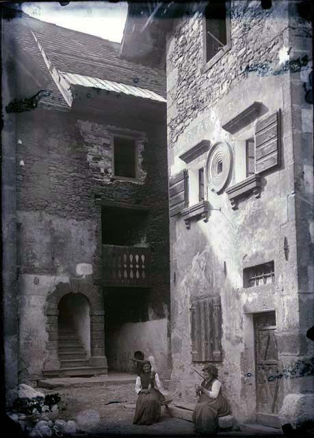 Documentazione storico artistica (negativo) di Caprioli, Giovanni (primo quarto XX)