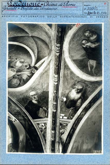 Interno: cappella laterale, coro, volta, pennacchio d'imposta (positivo) di Sacchis Giovanni Antonio detto Pordenone, Gabinetto Fot. Soprintendenza ai Monumenti di Venezia (prima metà XX)