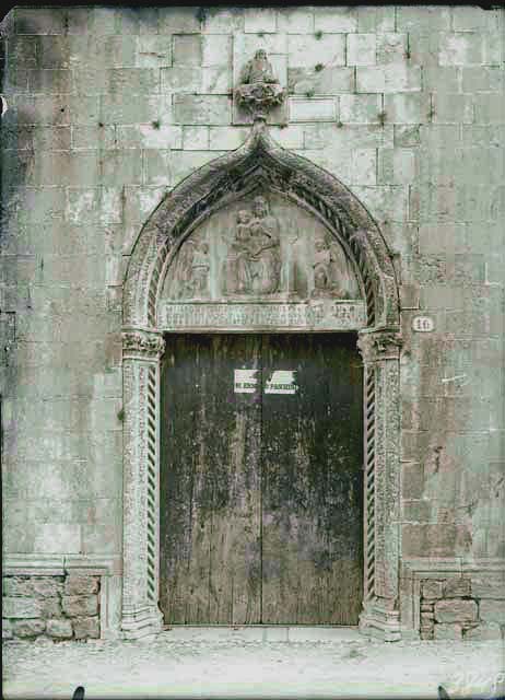Documentazione storico artistica: sec. XV, portale in pietra; ambito friulano (negativo) di Gabinetto Fot. Soprintendenza ai Monumenti di Venezia - Ambito friulano (prima metà XX)