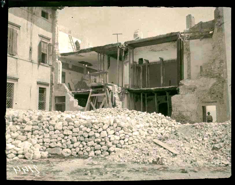 Documentazione storico artistica: sec. XX, durante il restauro (negativo) di Ongaro, Massimiliano (prima metà XX)