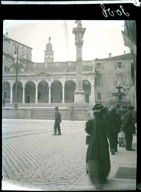Esterno: lato destro (negativo) di Bernardino da Morcote, Ongaro, Massimiliano (prima metà XX)
