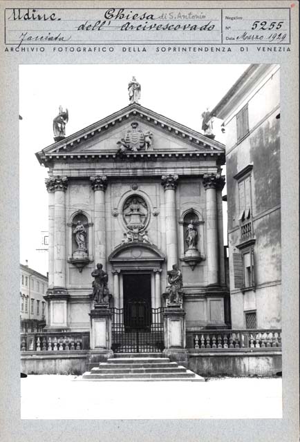 Edifici religiosi: sec. XV, chiesa, Sant'Antonio Abate; Udine (positivo) di Fiorentini, Pietro (prima metà XX)