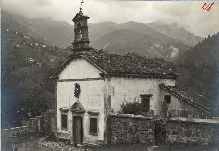 Esterno: facciata (positivo) di Caprioli, Giovanni (prima metà XX)