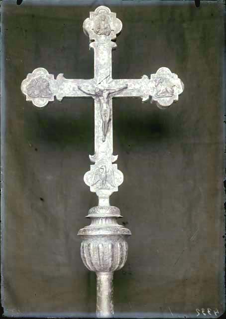 Documentazione storico artistica: sec. XVII, croce processionale; ambito veneziano (negativo) di Caprioli, Giovanni - Ambito veneziano (prima metà XX)