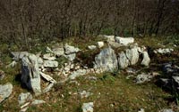 dolmen, Dolmen Piccoli (PERIODIZZAZIONI/ PROTOSTORIA/ Età del Bronzo)