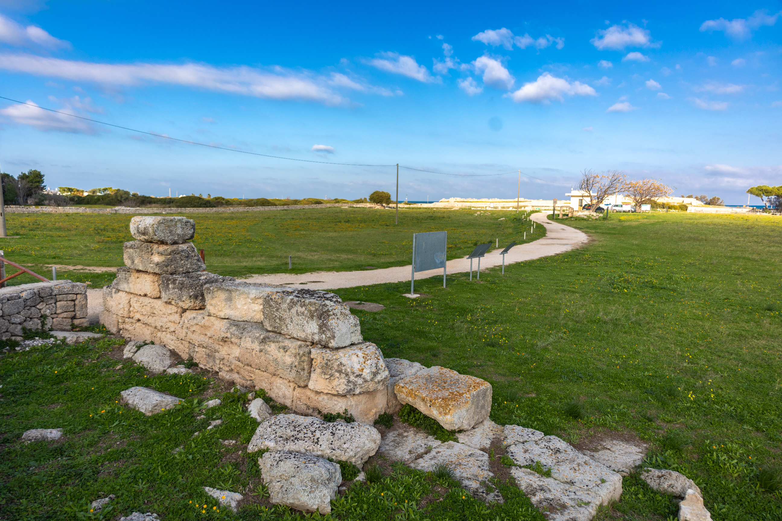 cinta muraria, Cinta muraria messapica (PERIODIZZAZIONI/ STORIA/ Età antica/ Età greca/ Età ellenistica)