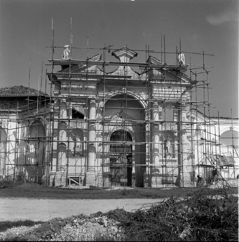 Eventi: durante i lavori di restauro degli anni Sessanta (negativo) di Venuto, Arturo (terzo quarto XXI)