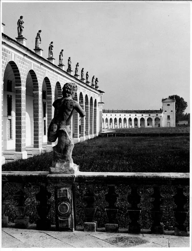 Esterni: corpo principale, facciata meridionale (positivo) di Ciol, Elio (terzo quarto XXI)