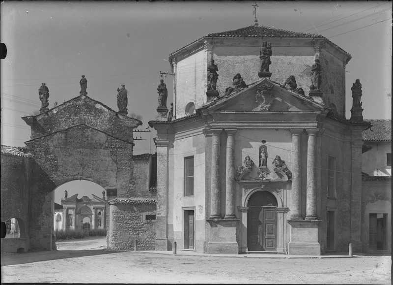 Edifici religiosi: chiese, Chiesa di Sant'Andrea Apostolo; Oratorio di Sant'Andrea; Cappella di Villa Manin (negativo) di Brisighelli, Studio (metà XXI)