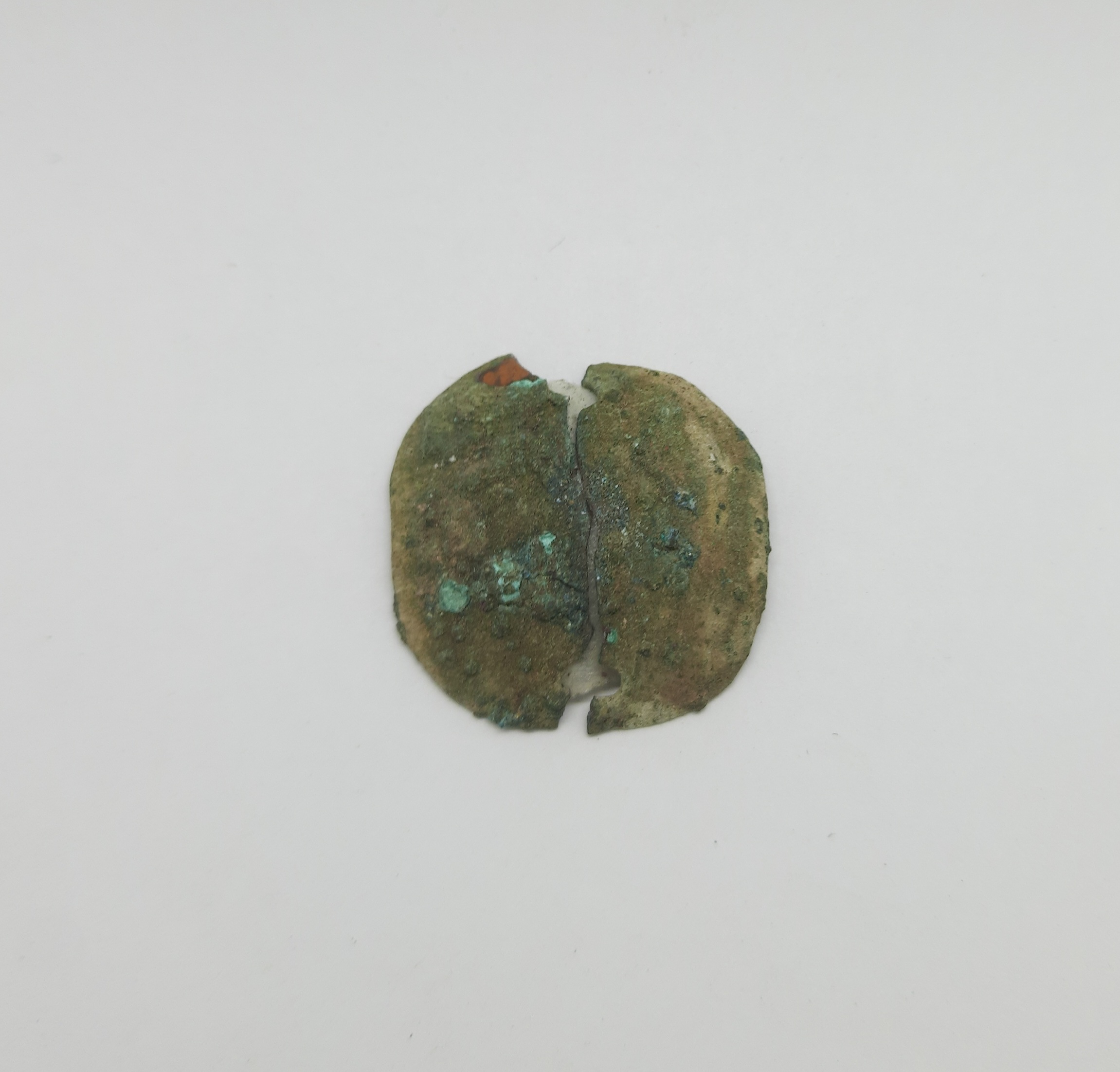 SINGOLO OGGETTO/ borchia, PERIODIZZAZIONI/ PROTOSTORIA/ Età del Ferro/ Media età del Ferro