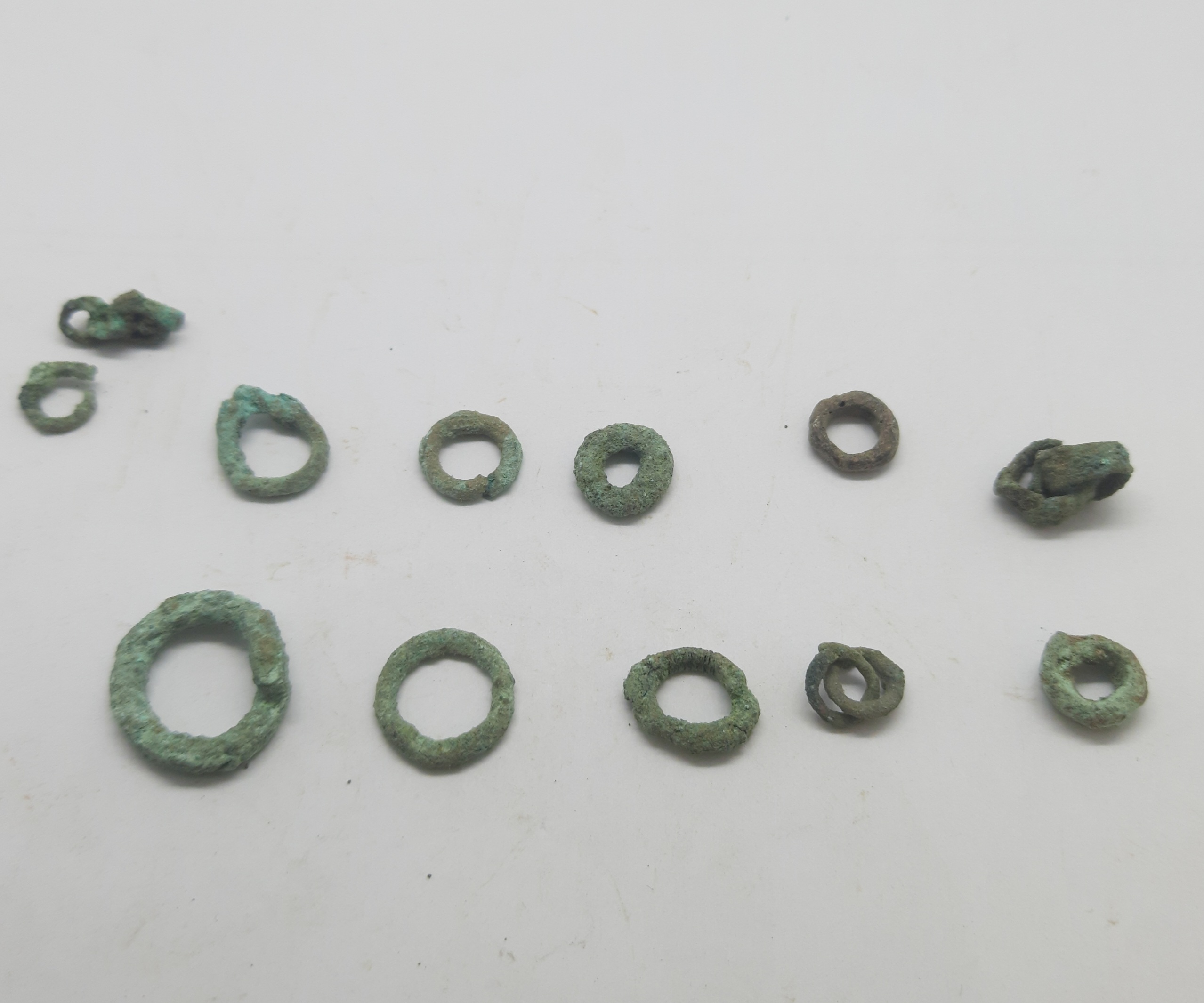 SINGOLO OGGETTO/ anello, PERIODIZZAZIONI/ PROTOSTORIA/ Età del Ferro/ Media età del Ferro