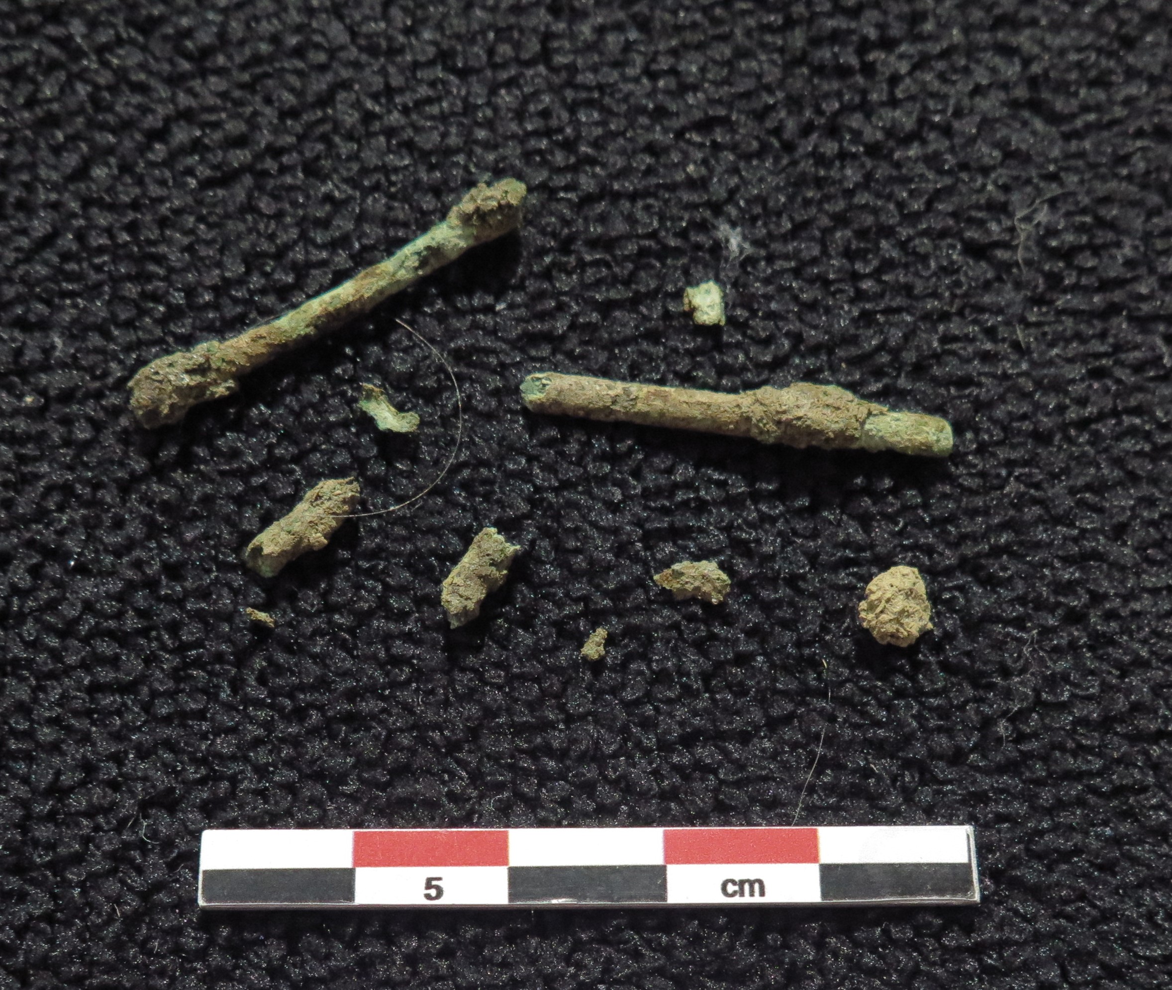 SINGOLO OGGETTO/ spillone, PERIODIZZAZIONI/ STORIA/ Età medievale/ Alto Medioevo