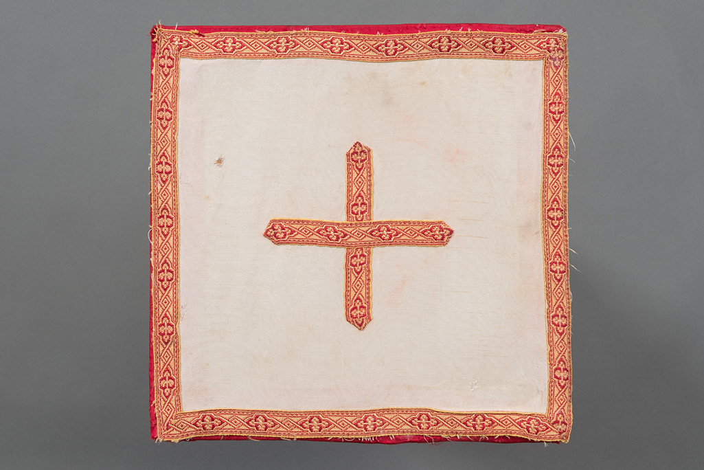 Croce (borsa del Corporale, elemento d'insieme) - ambito italiano (prima metà XX)