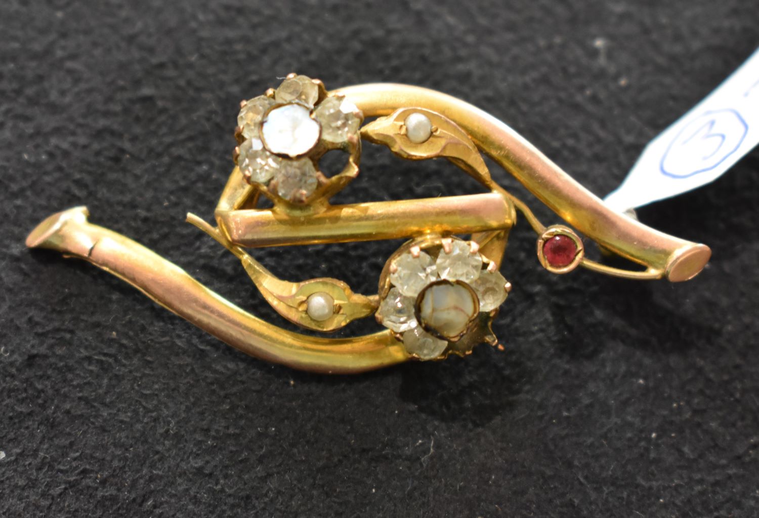 spilla, opera isolata - bottega italiana (inizio sec. XX)