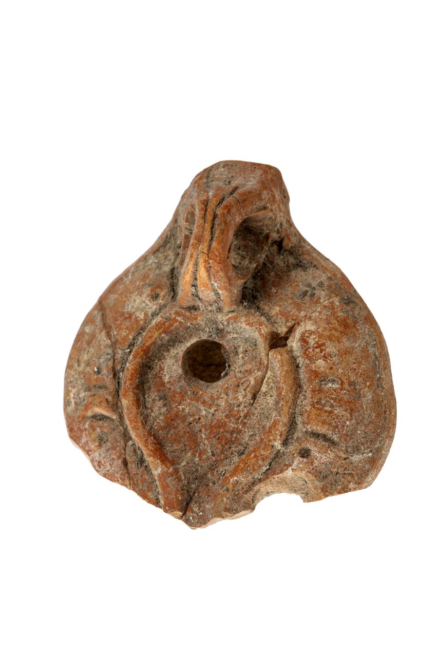 lucerna, Atlante forma VIII A2b/ Bonifay tipo 44 (secc. IV/ V d.C)