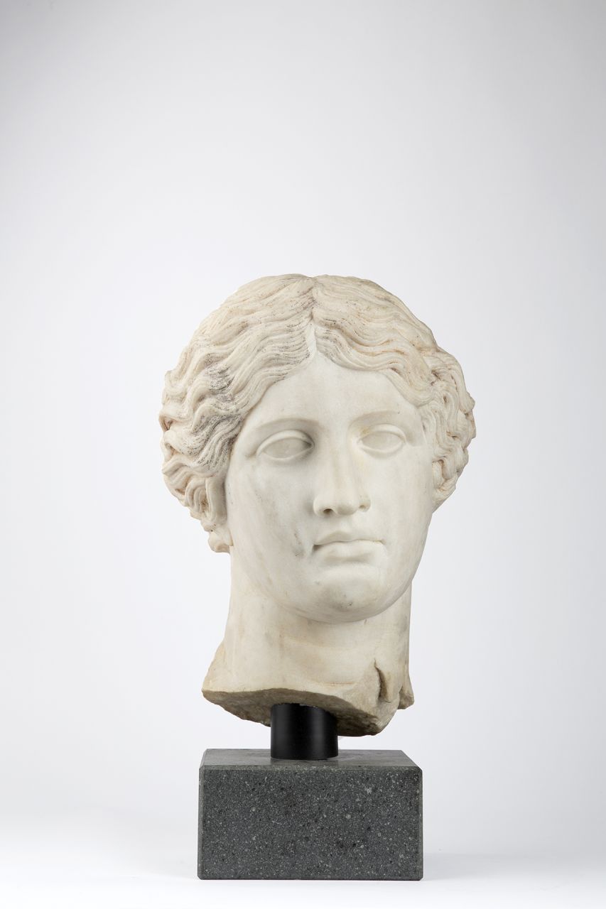 statua femminile/ testa (fine/ inizio secc. I a.C./ I d.C)