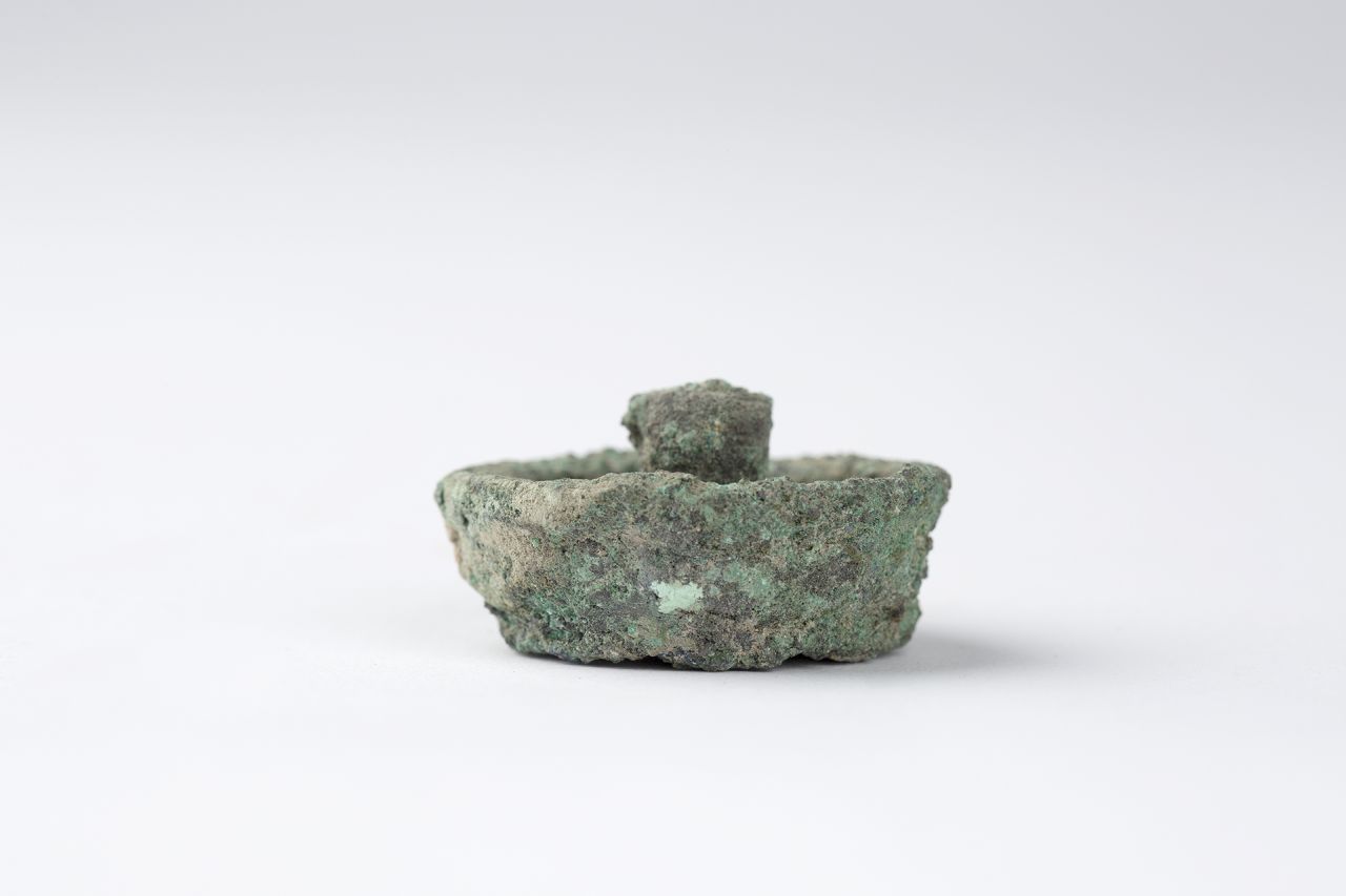 lucerna/ tappo (79 d.C)