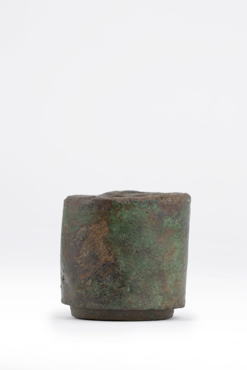 cerniera/ perno di snodo, cilindrico con dente interno (79 d.C)